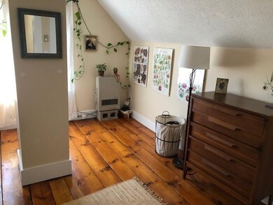 Hardwood floors, great space. Direct vent natural 