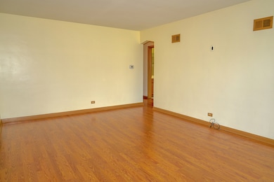 1611 Norfolk Ave, Westchester, IL 60154 - photo 2