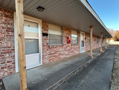 2004 Theodore Dr unit A, Springdale, AR 72762 - photo 2