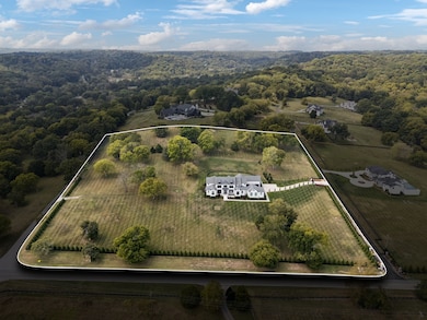 1801 Franklin Hills Ln, Franklin, TN 37069 - photo 2