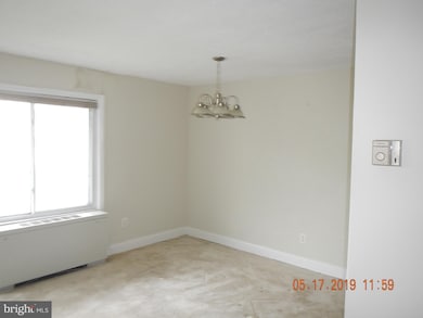 1009 Chillum Rd unit 312, Hyattsville, MD 20782 - photo 2