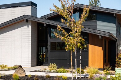 3072 NW Blodgett Way, Bend, OR 97703 - photo 4