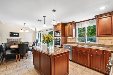 6 Tobey Ln, Wakefield, MA 01880 - photo 7