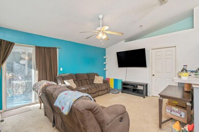 12-web-or-mls-164 Cabana Way-09