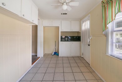 113 W Juniper St, Andrews, SC 29510 - photo 7