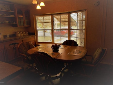 949 Pecan Cir, Sebastian, FL 32976 - photo 2