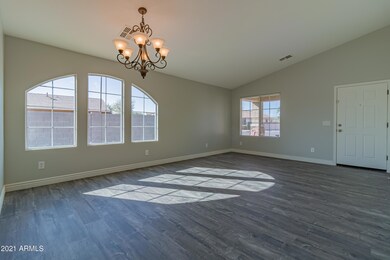 10477 E Primrose Ln (1 of 24)