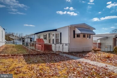 85 Ginwood Ln, Essex, MD 21221 - photo 2