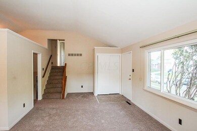 Entry / Living Room