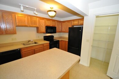 7290 Pioneer Dr, Macungie, PA 18062 - photo 6