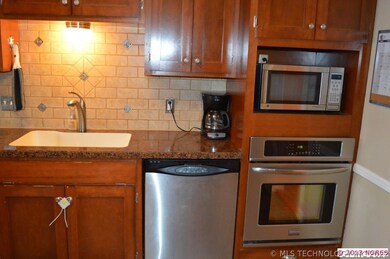 Stainless Appliances!