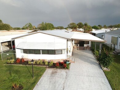 913 Hyacinth Circle