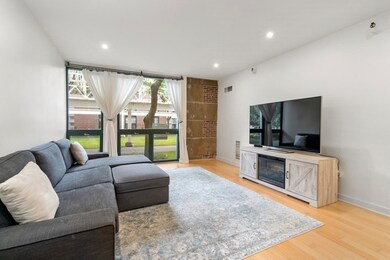 Parris Landing unit 4102, Charlestown, MA 02129 - photo 2