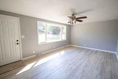 1505 Eisenhower Dr, La Porte, IN 46350 - photo 4