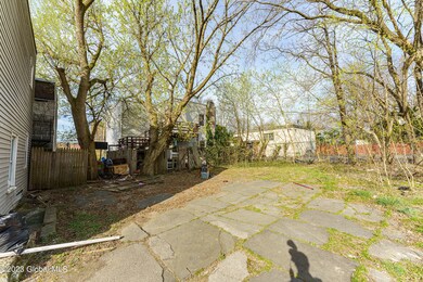 Yard 2