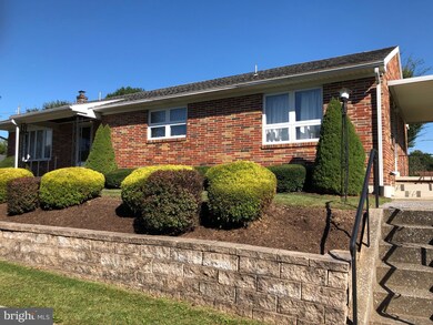 45 N 6th St, Womelsdorf, PA 19567 - photo 7