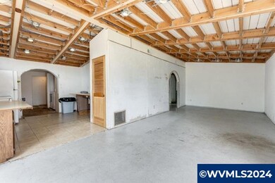 201 E 8th St, Newberg, OR 97132 - photo 7