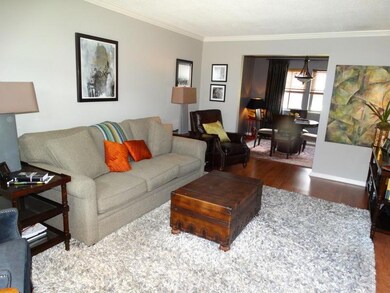 Living Rm To Dining Rm