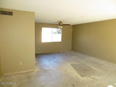 023-288048-LivingArea