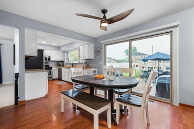 927 Queens6-web-or-mls-DSC00944