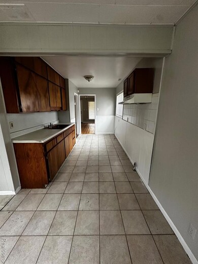 20818 Atlantic Ave, Warren, MI 48091 - photo 6