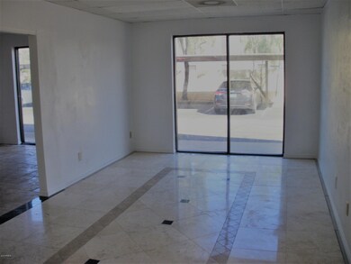 Suite P Open Floorplan