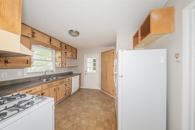 1932 5th St NE, Center Point, AL 35215 - photo 6