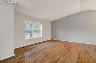 Unfurnished living Room