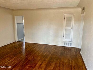 7713 Veracruz Ave, El Paso, TX 79915 - photo 2