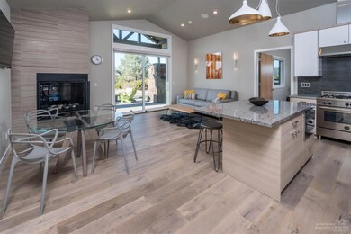 19212 Gateway Loop, Bend, OR 97702 - photo 4