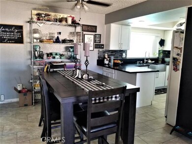 16165 Molino Dr, Victorville, CA 92395 - photo 7