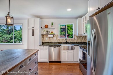 07_50_Riversedge_Basalt_81621007_mls