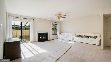 14 Lea Pond Ct, Montgomery Village, MD 20886 - photo 3