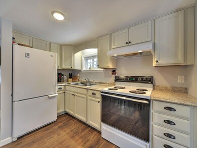 68 Dartmouth St Auburn-large-014-30-Kitc
