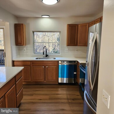 1872 Murdock Ct, Frederick, MD 21702 - photo 3