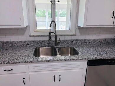 1114 S Harris Ave, Columbus, OH 43204 - photo 6