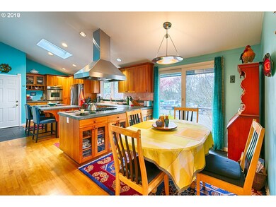 19110 Suncrest Dr, West Linn, OR 97068 - photo 3