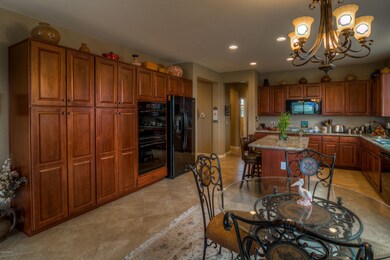 19 Kitchen photo c