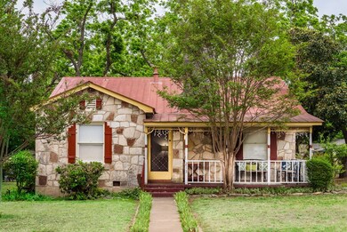215 W College St, Fredericksburg, TX 78624 - photo 5