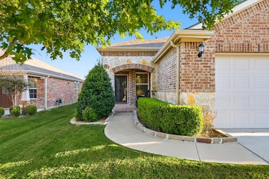 7992 Cool River Dr, Frisco, TX 75036 - photo 2