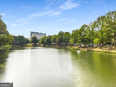 1800 Clairmont Lake unit 422, Decatur, GA 30033 - photo 3