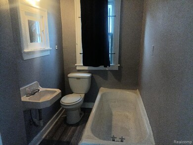 4844 Gray St, Detroit, MI 48215 - photo 4