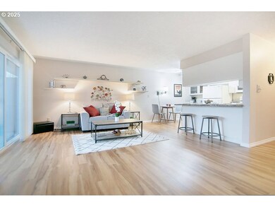 2005 Tibbetts Dr unit 203, Longview, WA 98632 - photo 4