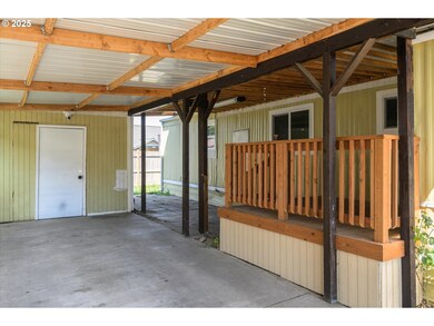 1120 W Fairview Dr unit 7, Springfield, OR 97477 - photo 7