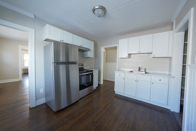 223 Saint James Blvd, Springfield, MA 01104 - photo 5