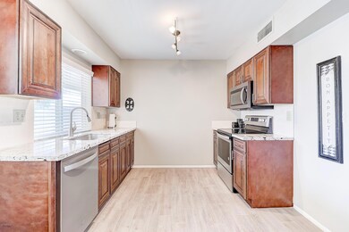 13638 N Silverbell Dr, Sun City, AZ 85351 - photo 6