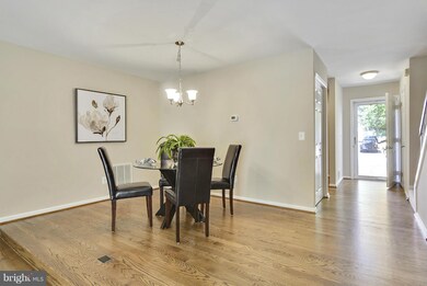 3305 Buckeye Ln, Fairfax, VA 22033 - photo 5