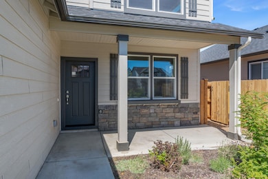 38-web-or-mls-683-N-Willitts-St-Sisters-
