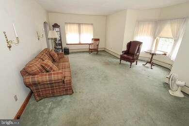 1186 Farmington Ave, Pottstown, PA 19464 - photo 3