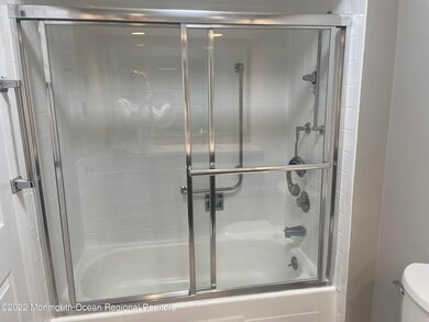 40 Meadow Green Cir unit C, Manalapan, NJ 07726 - photo 5